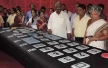 世界上最长最大的遥控器：按键和脸一样大(长达4.5米)