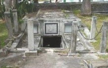 揭秘蔡斯墓穴之谜，棺材在地下诡异移动(科学至今无解)