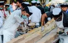 世界上最长蛋糕：长达6.5公里(由1500名厨师联合制作)