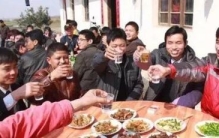 公公去世儿媳妇过年能回娘家吗