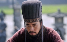 蜀国的一个士兵投曹魏 刘备还照常发放俸禄（刘备用人）