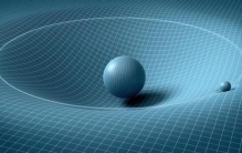引力的本质是时空弯曲，为何引力没有被时空弯曲彻底取代？