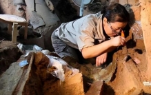 考古发掘古人身高,出土巨人骨架化石