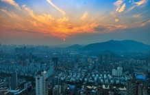 老梁说房价会不会降下来,老梁故事汇谈2022房价