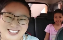 女大学生为爱远嫁非洲 不料丈夫竟是皇室后裔 现在他们怎样了