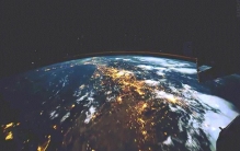 地球到底有多大,看完怀疑人生,宇宙那么大到底有多大