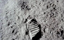 外星人警告人类不能登月,人类至今到底有没有登月