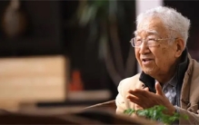 庄奴：中国词坛三杰之一，邓丽君御用作词家，甜蜜蜜创作仅5分钟