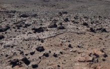 南非发现28亿年前的金属球,地球被不明来历的玻璃分成两半