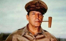 道格拉斯·麦克阿瑟将军，美国史上最厉害的将军