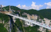 世界十大空中玻璃走廊，张家界玻璃桥排第一(中国上榜4个)