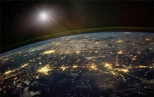 454公斤火流星坠落 外太空安全不容忽视 现有手段能否应对