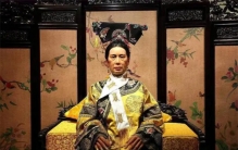 慈禧每日凌晨3点起床 8点才上朝 中间5个小时都在干嘛