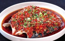 中国八大菜系的鱼菜代表，徽菜臭鳜鱼上榜