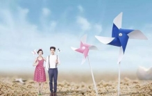 男生吻女生的手说明什么意思(男生在什么情况下会亲吻)