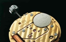 石英表和机械表有何区别(石英表机芯配件)