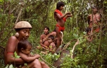 世界上唯一不会说话的民族，克曼加人(声带压缩无法讲话)