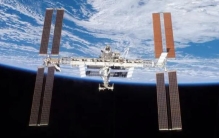 空间站中能否写字？铅笔碎屑风险巨大，答案在五千年前就给出