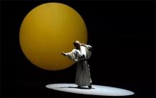 李白一辈子没怎么工作过，整日游山玩水，他的钱从哪来？