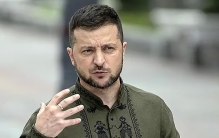 超级自恋的泽连斯基，已注定成为人类历史最愚蠢的国君。