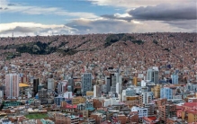 世界上最高的首都 波利维亚国的首都拉巴斯（经济发达）