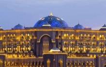 世界上最豪华的酒店，阿布扎比皇宫酒店(八星级20万一宿)