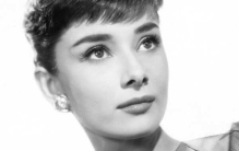 世界上最大的男性生殖器:疲软时36厘米(最长达60厘米)