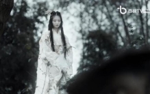 这部短小网剧题材大胆稀缺英文,每一集8分钟的短网剧