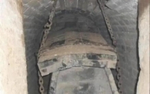北京修地铁挖出古墓,古墓中的铁索悬棺