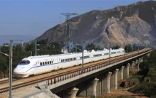 兰新高铁 兰新高铁的建立路程（争议不断）