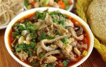 内蒙古四大怪异美食，烩羊杂排第一位