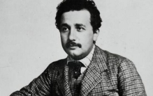 世界十大著名物理学家，爱因斯坦/牛顿最牛逼(贡献最大)