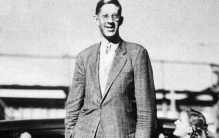 世界第一美女奥黛丽·赫本:拥四国血统(堪称时尚标杆)