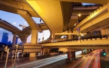 上海延安路高架龙柱传说,揭秘上海九龙柱的传说