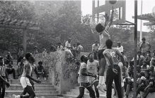 世界上弹跳最高的人，山羊厄尔·麦尼考尔特(最伟大篮球员)