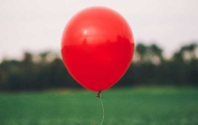 世界上最轻的气体:每立方厘米0.089毫克(比空气轻14倍)