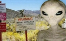 51区的工程师称外星生物是真的存在，关键发现在于镆，你相信吗？