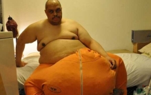 世界上最大的手掌:长达25厘米(轻松打败腕力王夺冠)