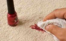 指甲油弄木头上怎么去除,怎么去掉指甲油