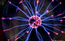 简述物质第四态等离子态的特点,等离子态为什么称为第四态