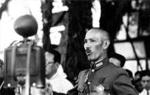 蒋介石游峨眉的传说「1936年蒋介石上峨眉山游玩怪事频频发生这背后究竟有何隐情」