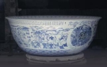 世界上最大的青花瓷碗：盛虹之巨（碗口直径达2米以上）
