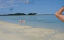 法国黎凡特裸体岛太开放：聚集大量裸体主义者（回归自然）