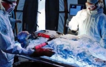 美国首富将自己冷冻50年,本该在2017年复活,如今怎样了,美国首富把自己冰封50年后复活