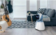 日本美女机器人太逼真 弄疼了会哭还会叫 网友：真想娶回家