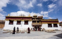 四川理塘的海拔高度,理塘丁真最新动态