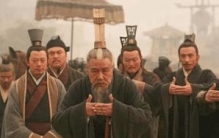 古代官员退休为什么要还乡，不能留在就任地方上养老吗