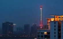 世界上最大的温度计：足足有埃菲尔一半高(可达165米)