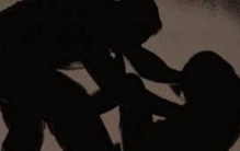 非洲18岁少年不顾70岁奶奶哭求强迫发生关系悔求爷爷原谅