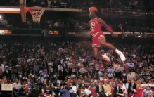 美国十大现象级人物：李小龙乔丹上榜,最后一个是美国瑰宝